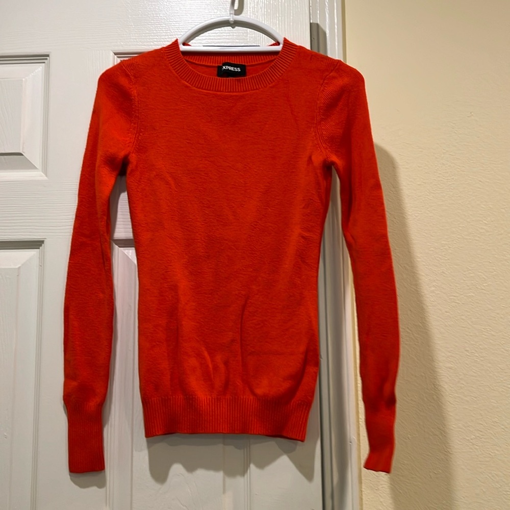 Express- Women sweater- used ( good condition)- sizeS